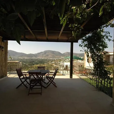 Close To Beachside Titan With Private Pool *